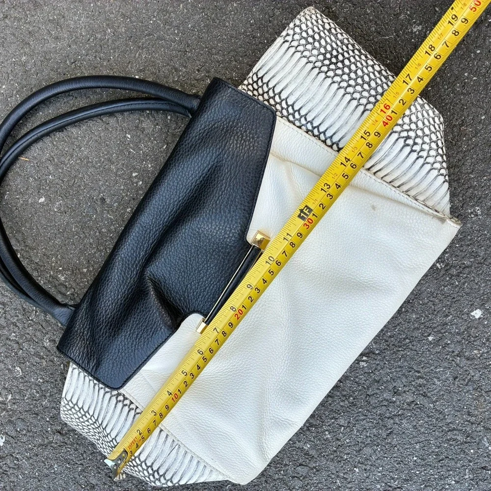 Vince Camuto vince camuto